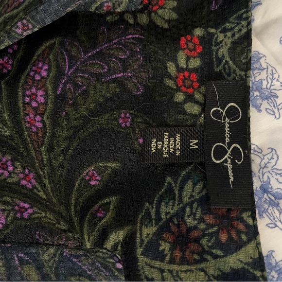 Jessica Simpson Women’s blouse dark green paisley button down 3/4 sleeves Size M - Picture 4 of 6